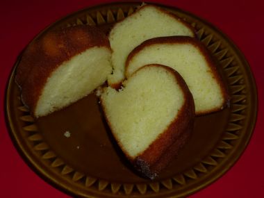 Maminčina bábovka s vaječným koňakem