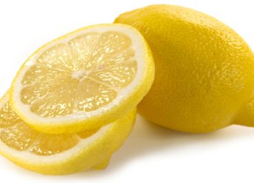Kuřecí polévka s citronovou šťávou
