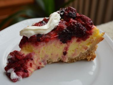 Cheesecake s lesním ovocem