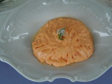 Růžová (jako "humrová") pomazánka