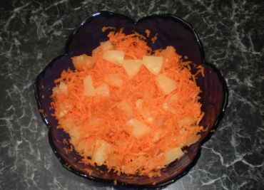 Oblíbený synkovo mrkvový salát.