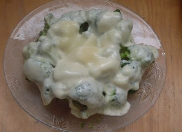 Zapečená brokolice se sýrem