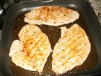 Kuřecí steak s mozzarelou a rajčaty