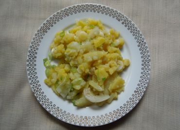 Nejjednoduší bramborový salát
