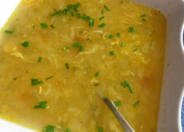 Bramborová polévka s česnekem