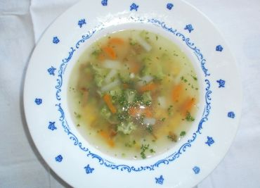 Zeleninová polévka s liškami a bulgurem