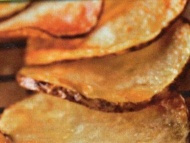 Bramborové chipsy s dipem
