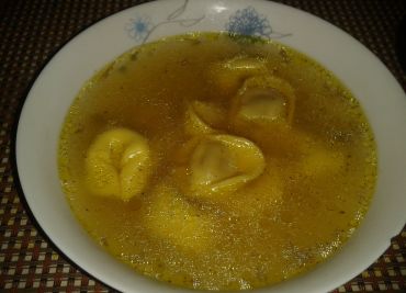 Tortellini in brodo