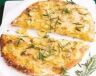 Bramborová pizza s rozmarýnem