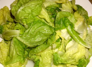 Salát z hlávkového salátu