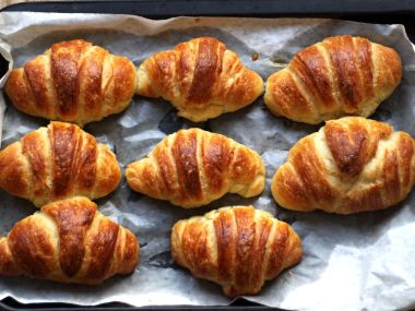 Croissanty s mandlovou náplní