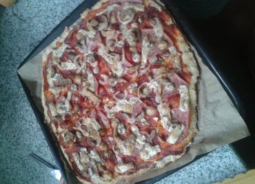 Domácí levná, jednoduchá pizza