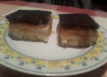 ,,SNICKERS,,
