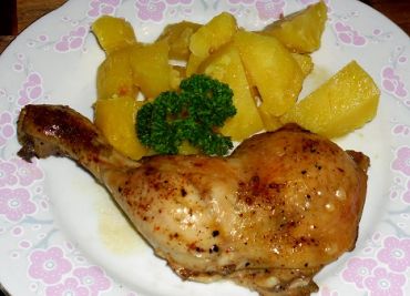 Jednoduché kuře na talíři