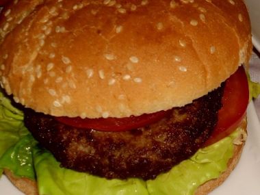 Americký hamburger, co dovnitř