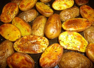 Pečené rozmarýnové brambory