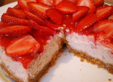 Jahůdkový cheesecake na máslových sušenkách