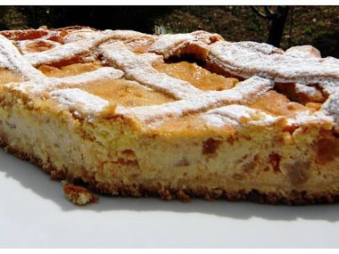 Pastiera Napoletana - italský koláč s ricottou, rýží a kandovaným ovocem