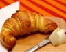 Máslový croissant