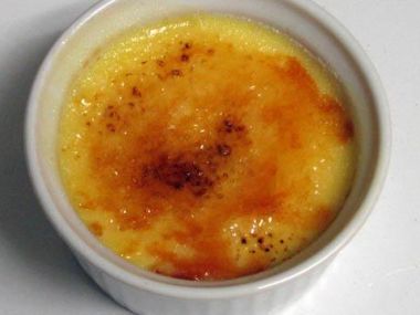 Crème brûlée s amarettem