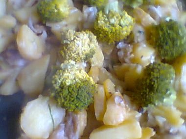 Brambory s brokolicí