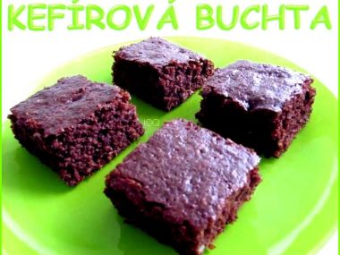 Kefírová buchta /řezy