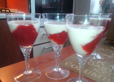 Jahodová Panna Cotta