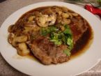 Recept Hovězí pečeně na houbách
