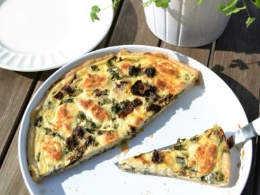 Quiche s kozím sýrem a medvědím česnekem