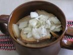Chlebovka ( polévka ze starého chleba ) .
