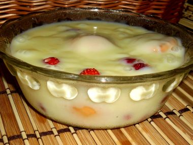 Puding s piškoty a jahodami