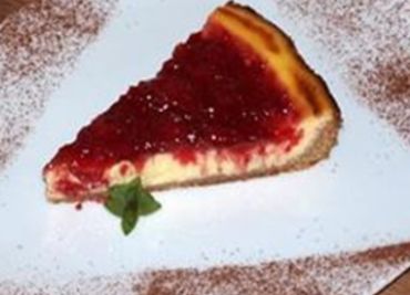 Jahodový cheesecake ze sušenek