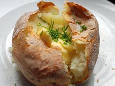 Jacket potato - pečená brambora