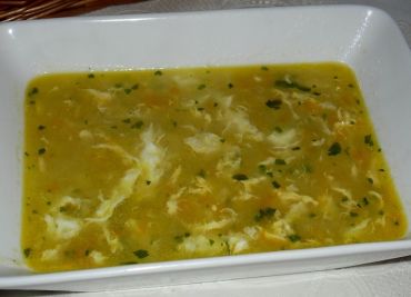 Zeleninová polévka s cuketou