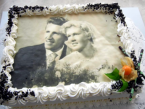 Svatební dort s jedlou fotkou