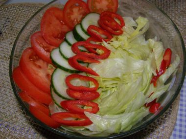 Zeleninový salát na dva způsoby