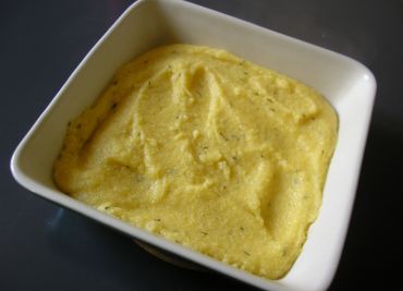 Ořechová polenta se šalotkami