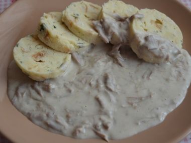 Pikantní sardelová omáčka