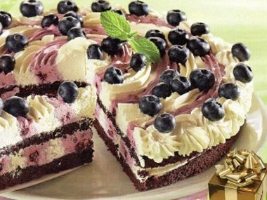 Karobový borůvkový dort