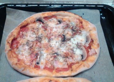 Pizza capriccioza - žampionová