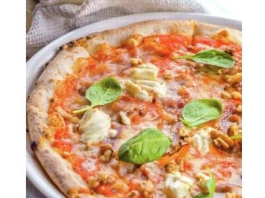 Pizza s mascarpone a speckem