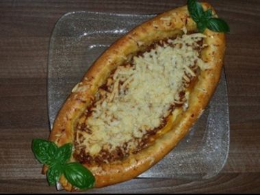 Boloňská pizza lodička