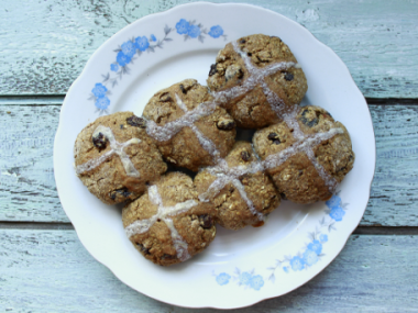 Hot cross buns špaldové