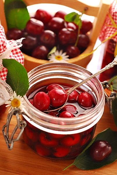 Recept: Zavařujeme višně | Tradičnírecepty.cz