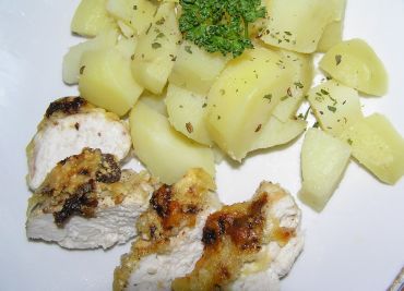 Recept Zapečená kuřecí prsa s mandlemi a sýrem