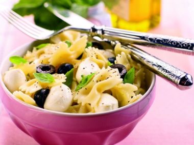 Farfalle s mozzarellou jako z restaurace