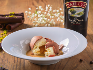 Karamelové vejce s mangem a Baileys